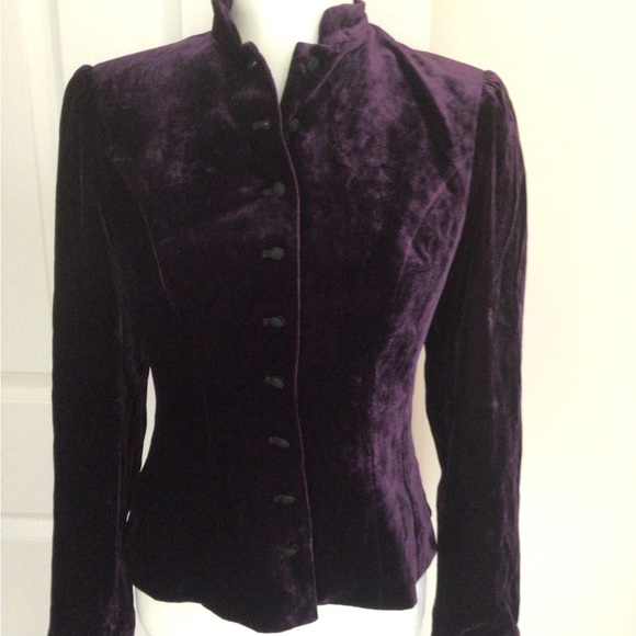 VINTAGE LAUREN RALPH LAUREN PLUM VELVET JACKET— SIZE 2 - Picture 1 of 14